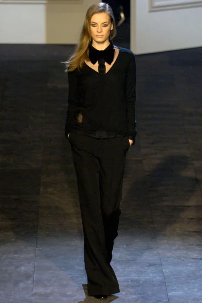 Look 30